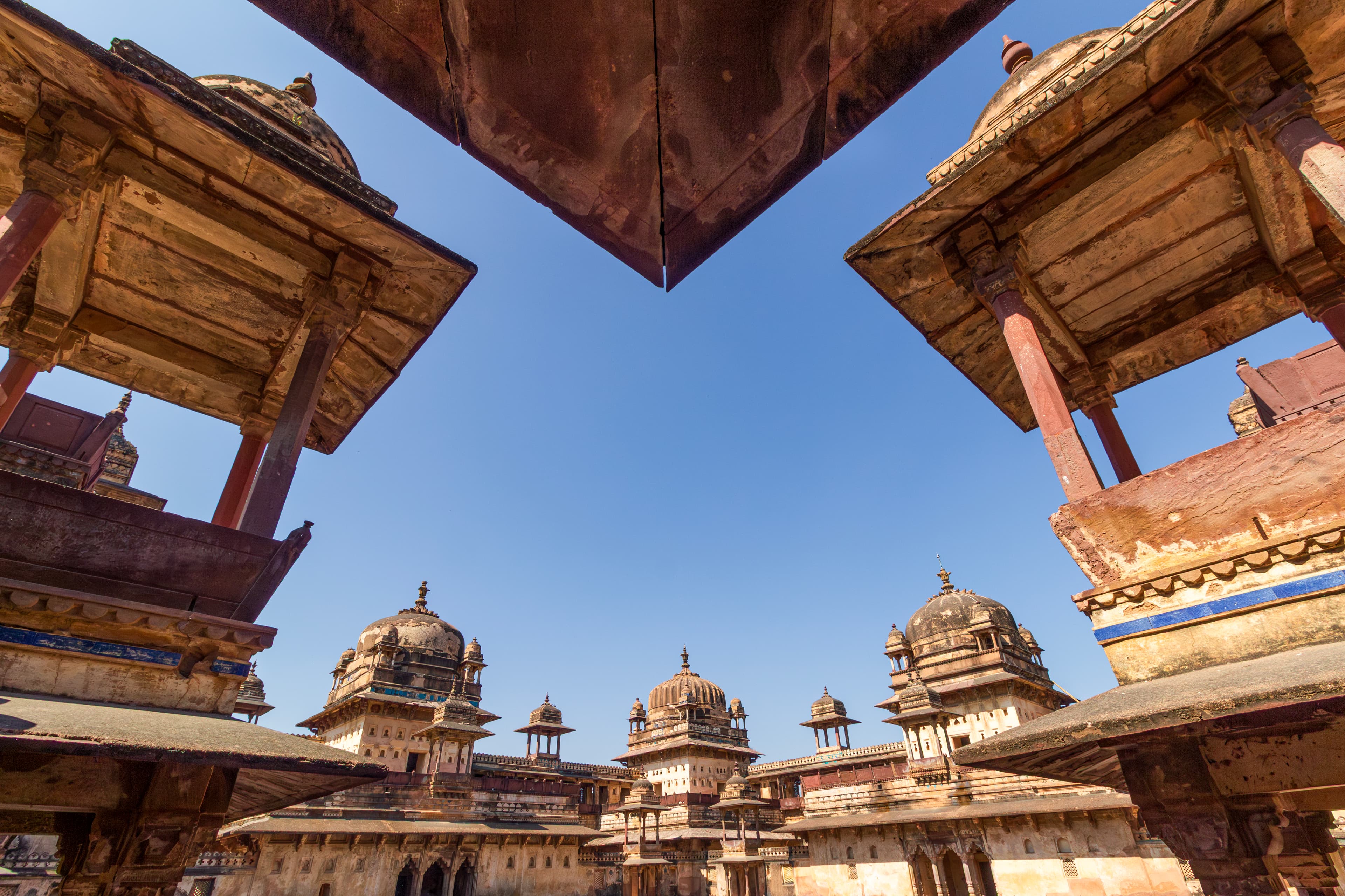 A Royal Frame of Domes