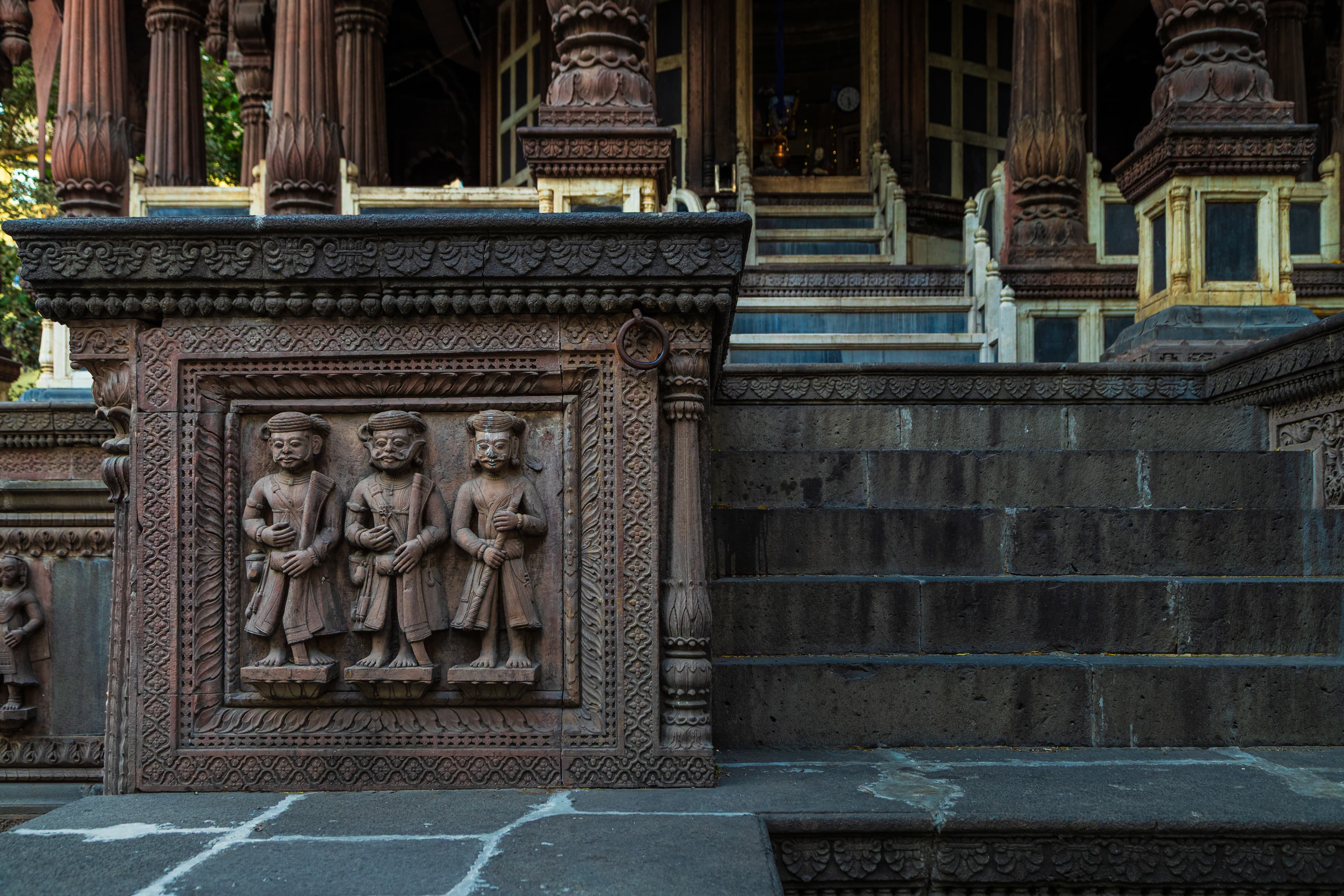 Echoes from the Steps