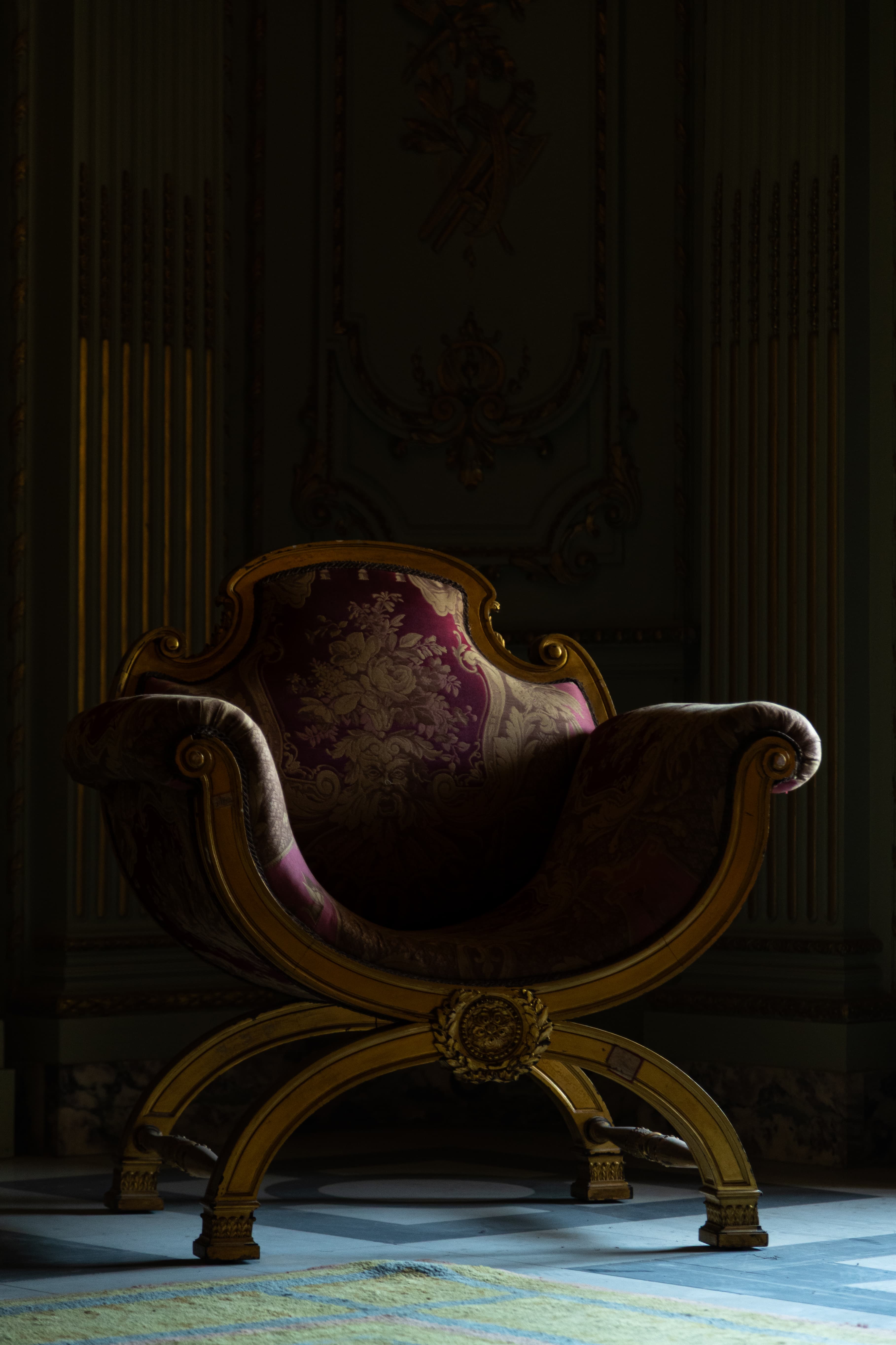 Royal Contour