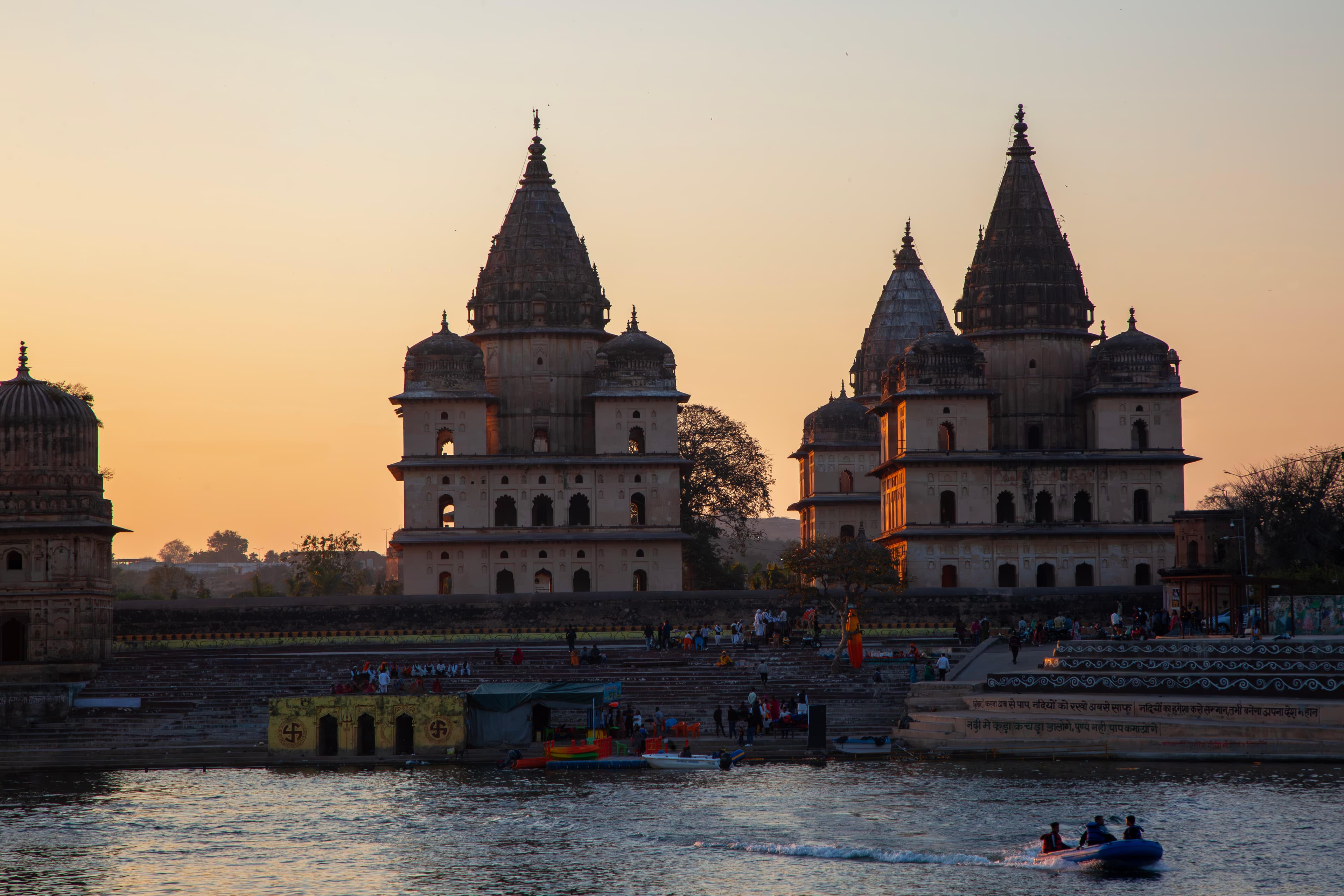 As the Sun Sets on Orchha's Legacy