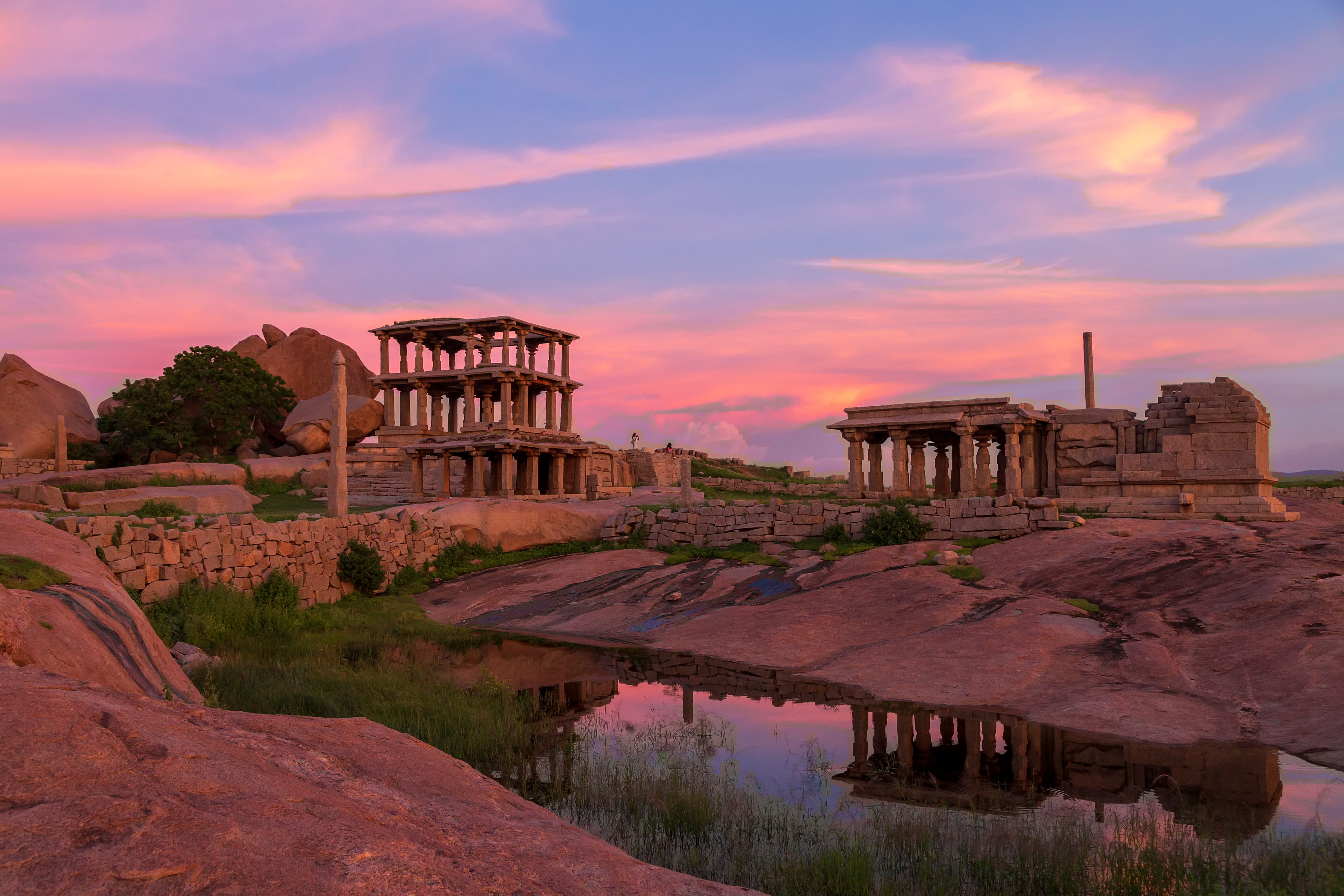 Twilight Echoes at Hemkuta – Reflections of a Lost Empire