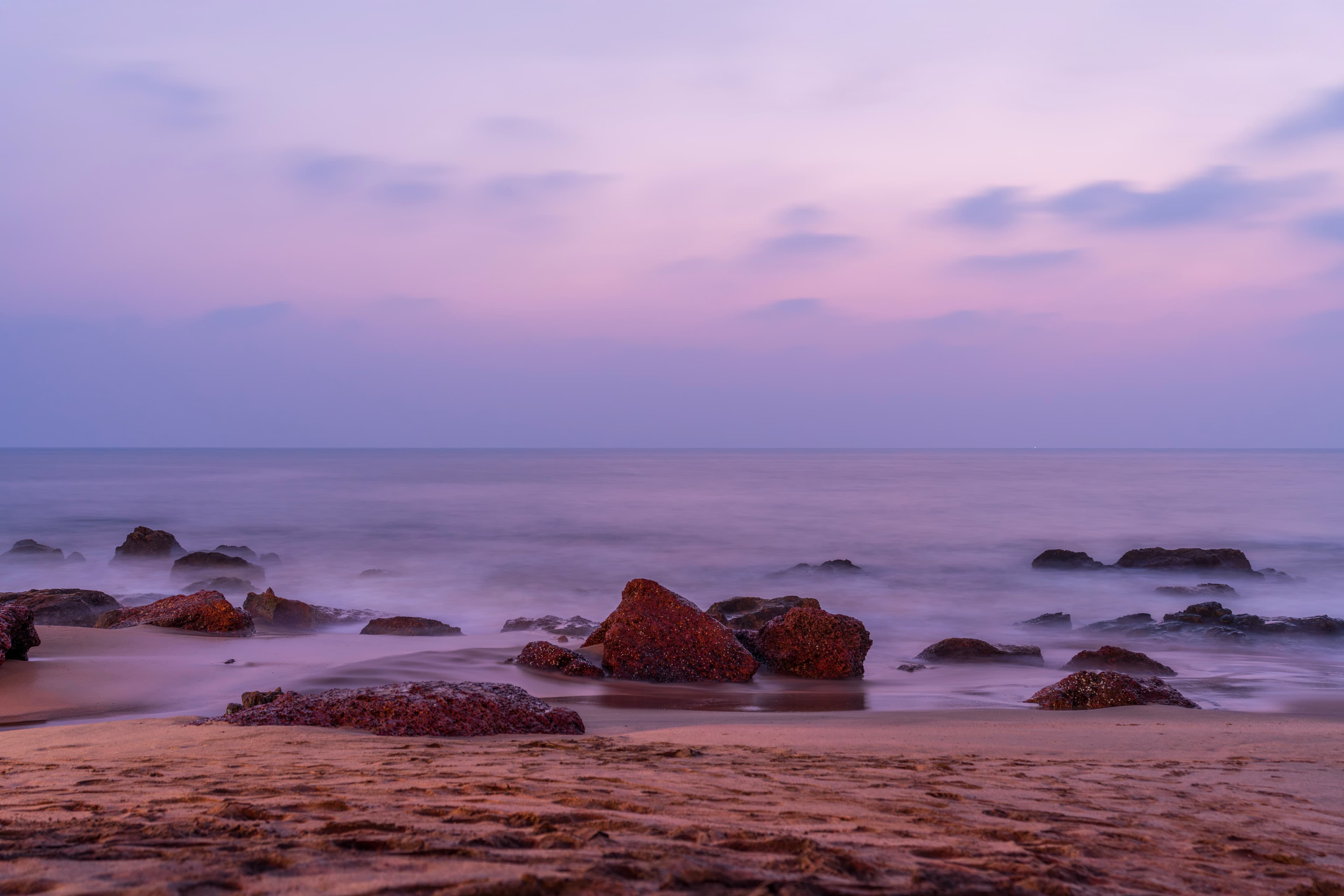 Pastel Serenity at Cola Beach – Goa’s Tranquil Dusk Seascape