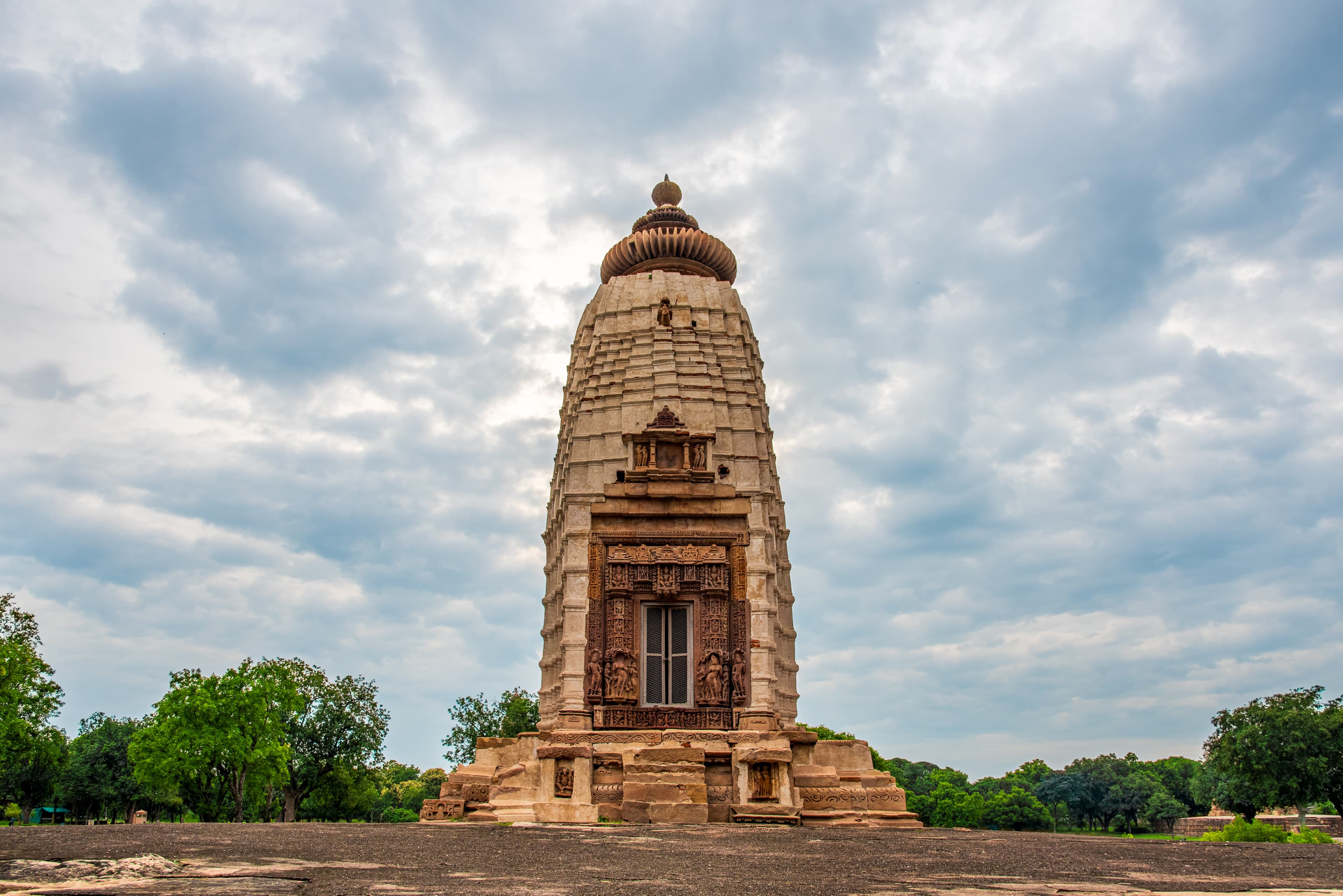 Rear View of Khajuraho Temple – Showcasing Pristine Shikhara Symmetry