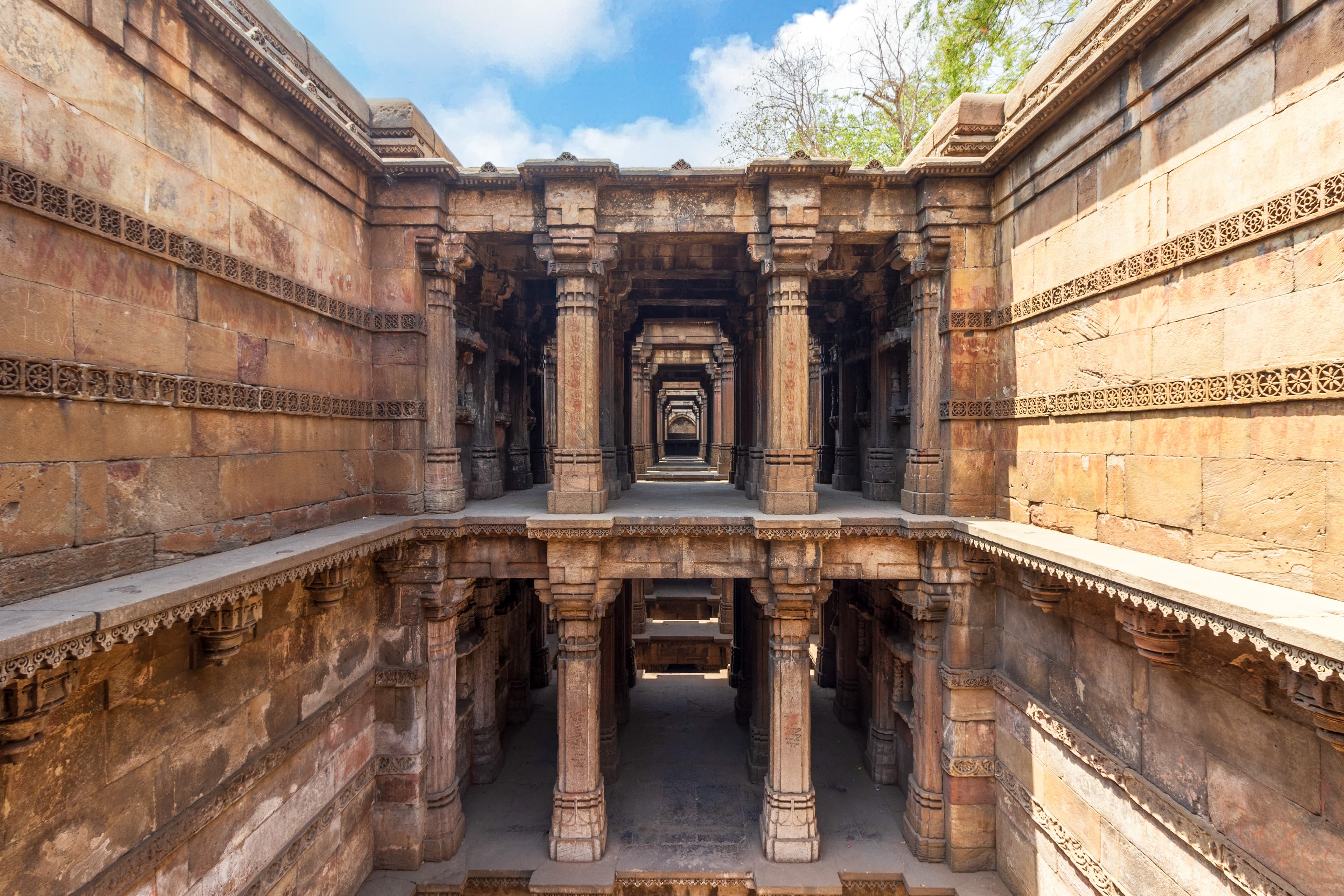 Dada Harir ni Vav’s Multi-Level Marvel