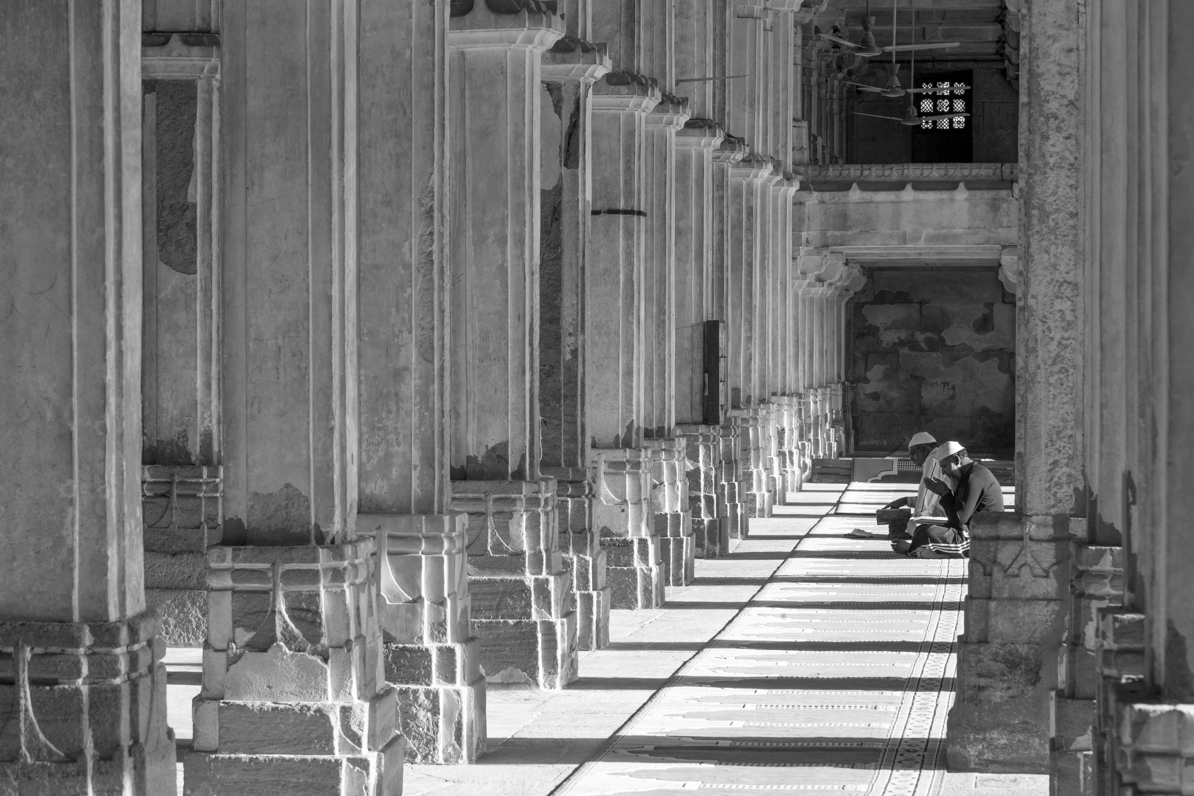 Prayer and Silence – Sarkhej Roza’s Inner Aisle