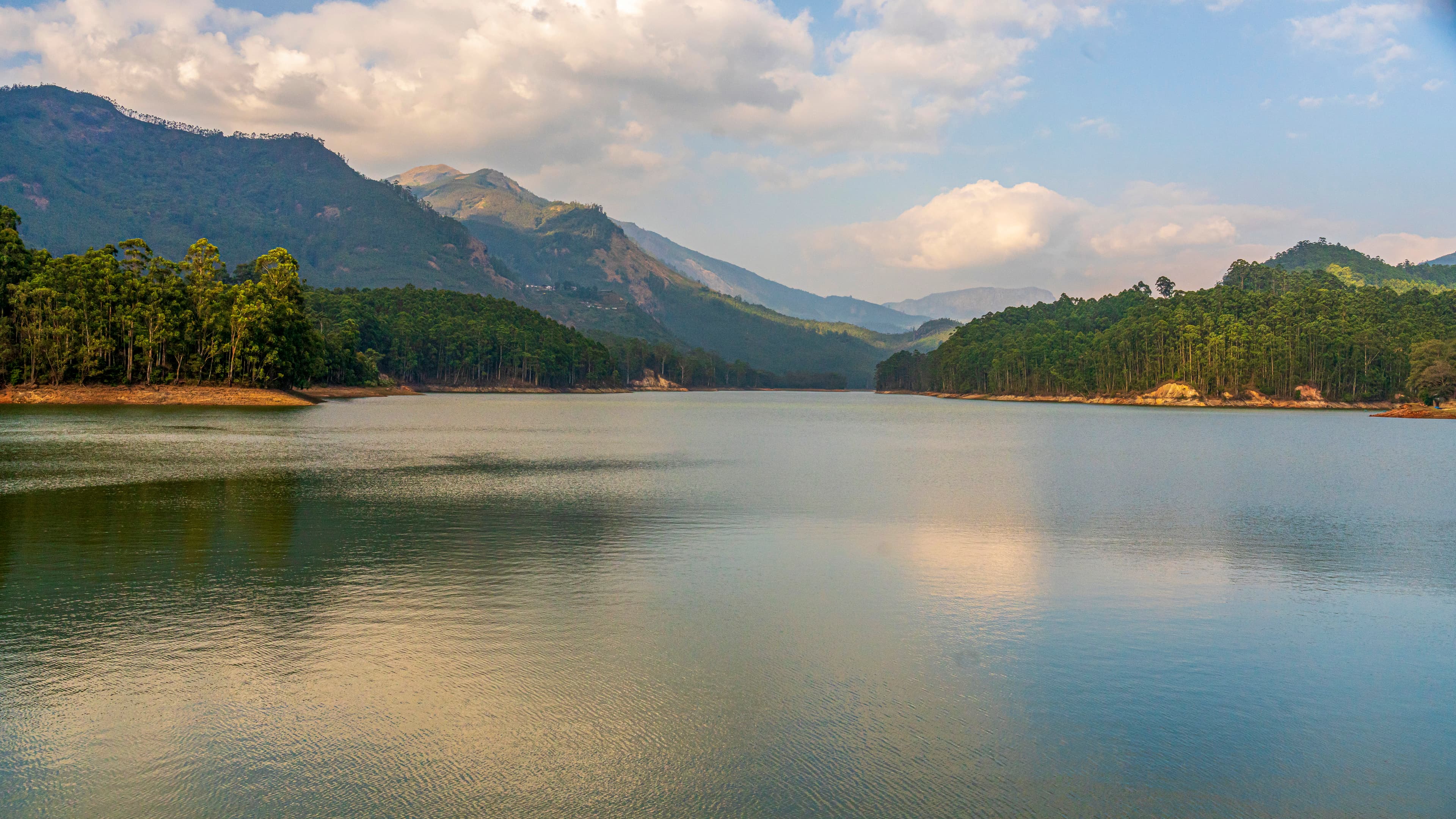 Munnar's Hidden Escape