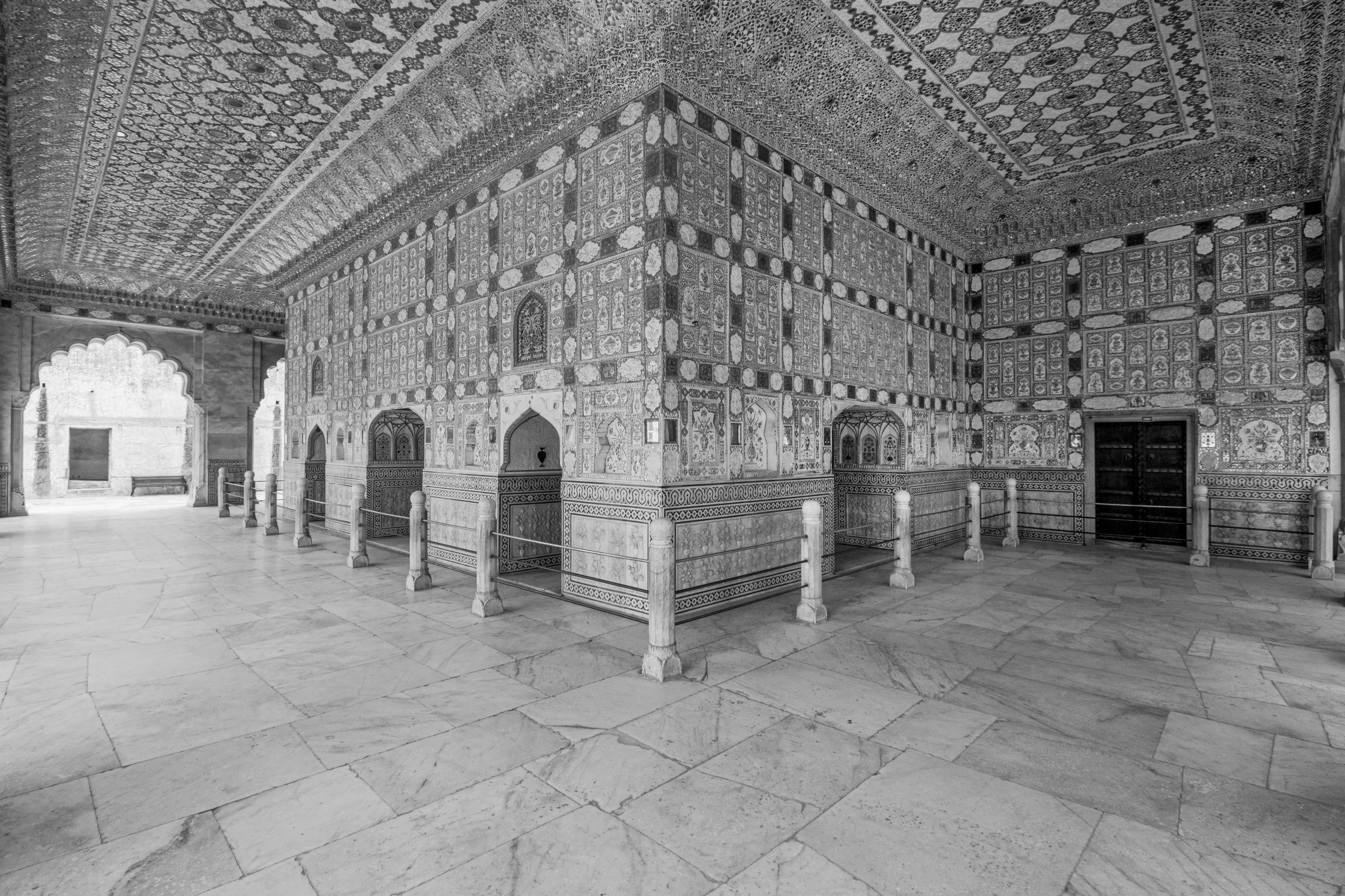 Timeless Grandeur – Sheesh Mahal in Black & White