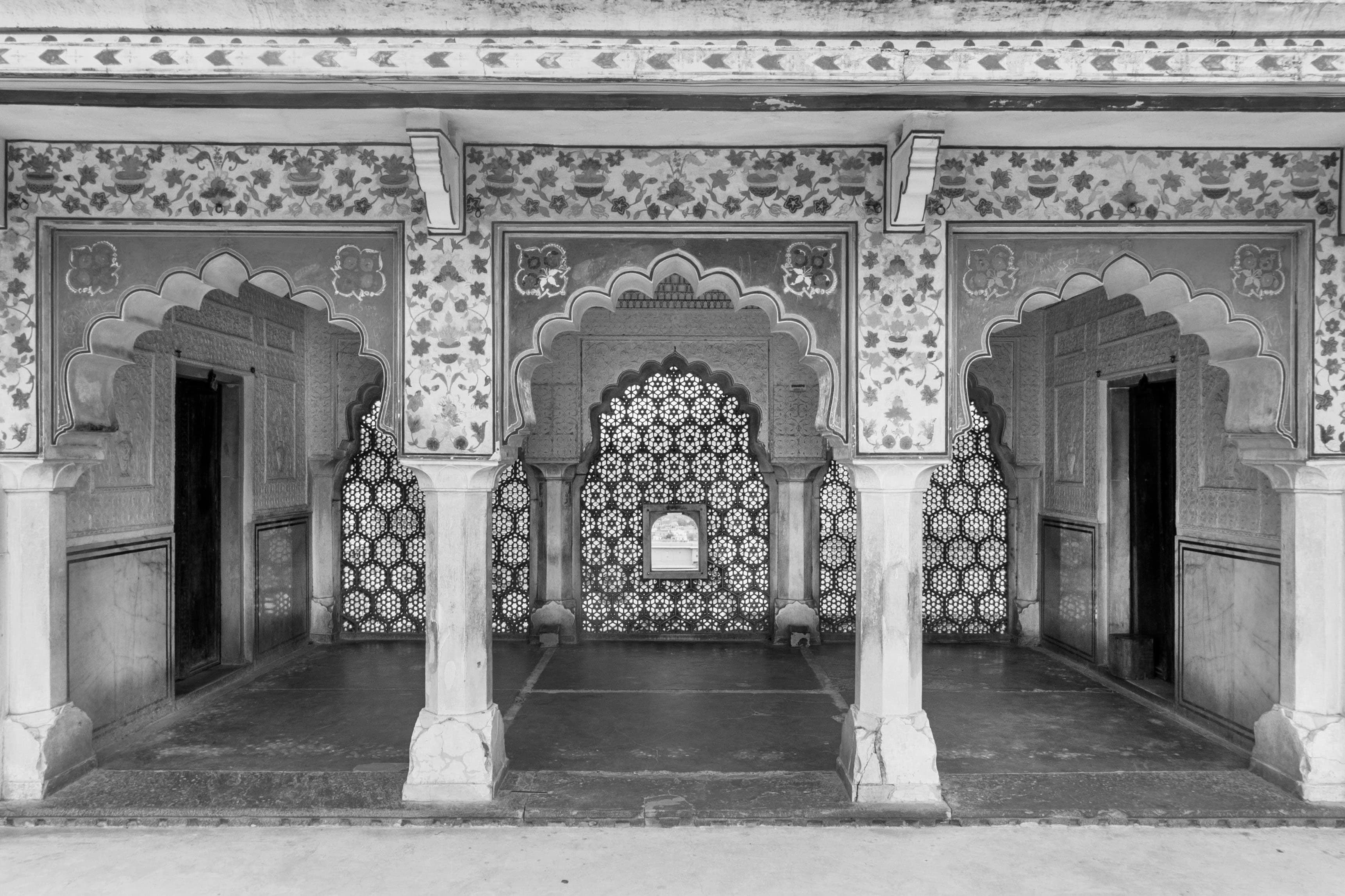 Timeless Arches Monochrome Elegance of Amer Fort