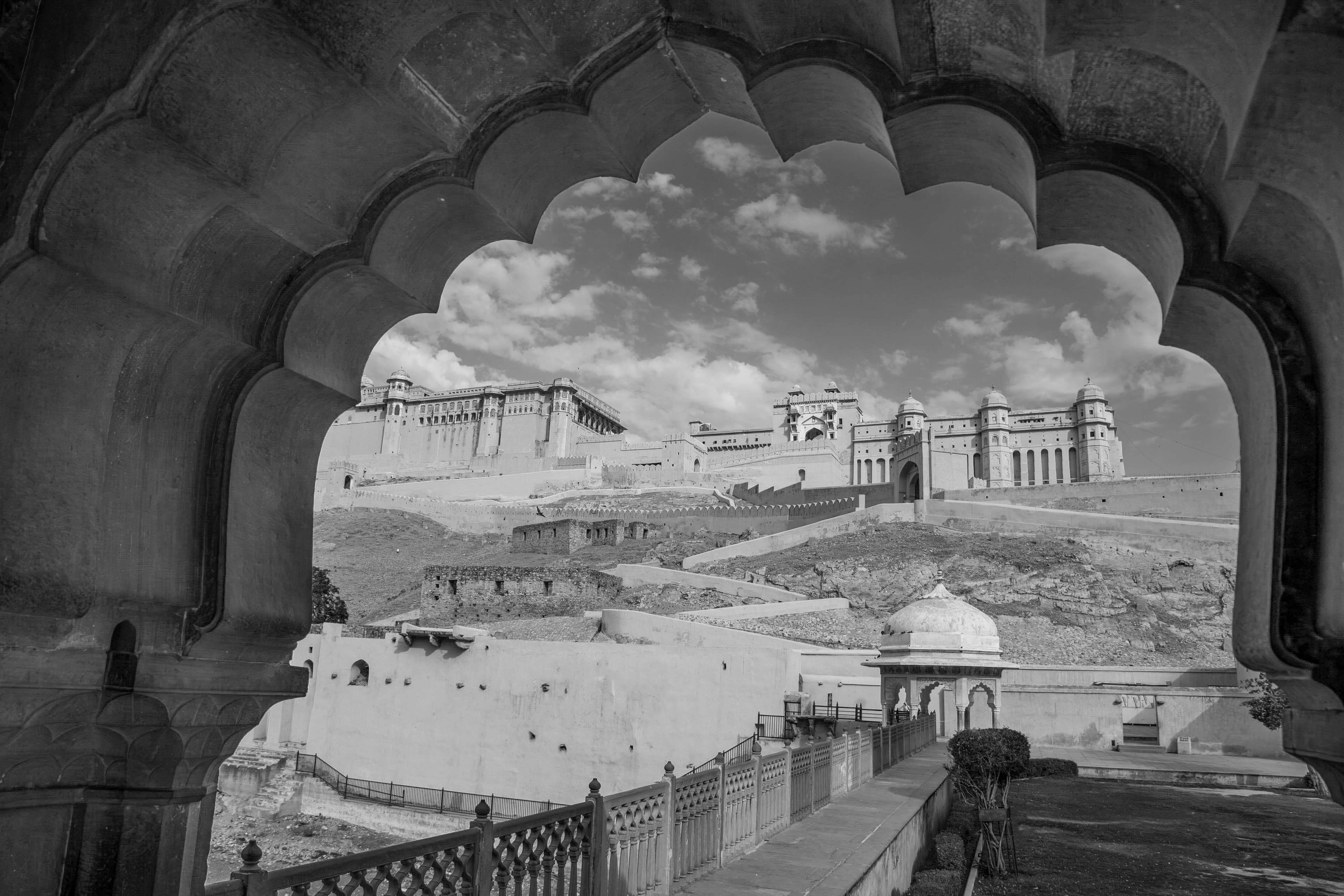 Framed Grandeur – Amer Fort in Monochrome Majesty